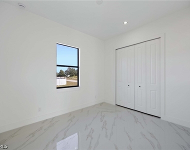2700 49th Street Sw - Photo Thumbnail 19