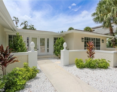 2901 Crayton Road - Photo Thumbnail 16