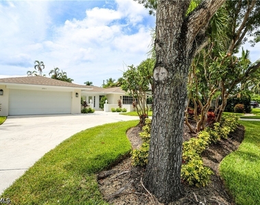 2901 Crayton Road - Photo Thumbnail 4