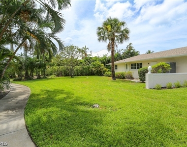 2901 Crayton Road - Photo Thumbnail 13