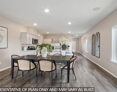 559 Belle Springs Lane - Photo Thumbnail 9