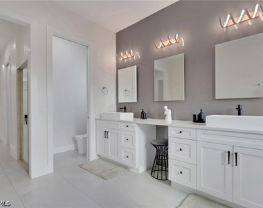 653 23rd Street Sw - Photo Thumbnail 23