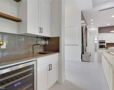 653 23rd Street Sw - Photo Thumbnail 9