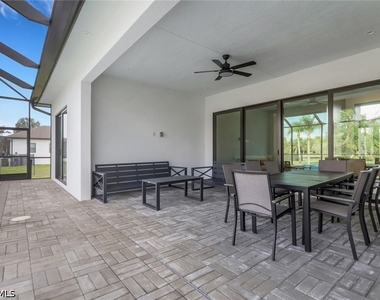 653 23rd Street Sw - Photo Thumbnail 33