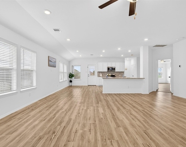5402 Still Creek Ranch Drive - Photo Thumbnail 8