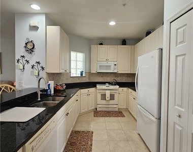 1405 Sweetwater Cove - Photo Thumbnail 6