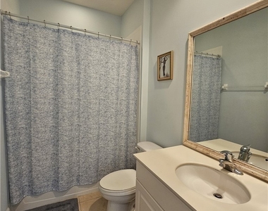 1405 Sweetwater Cove - Photo Thumbnail 10
