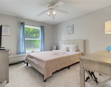4556 Lakewood Boulevard - Photo Thumbnail 10