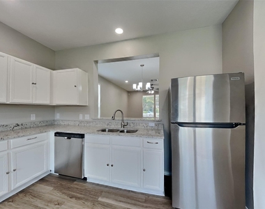 6211 Gillian Park Drive - Photo Thumbnail 5