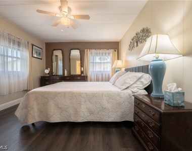 953 Bunker Hill Drive - Photo Thumbnail 17