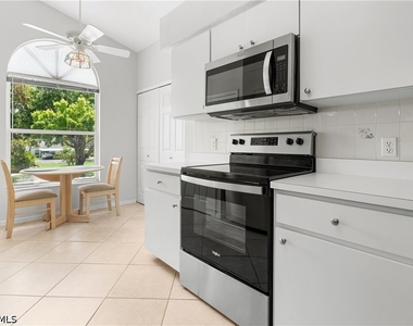 28720 Bermuda Bay Way - Photo Thumbnail 4