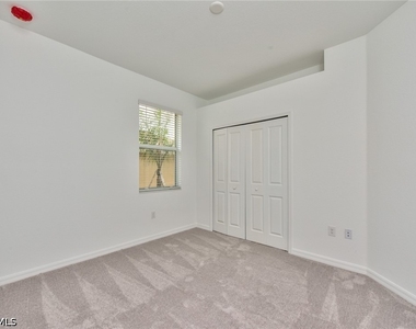 2591 Vine Avenue - Photo Thumbnail 12