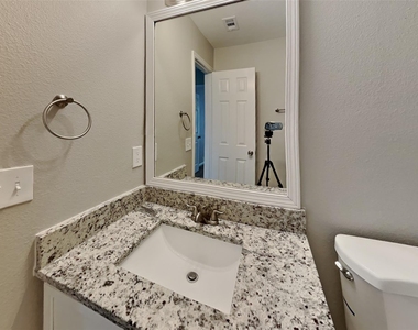 4714 Pin Oak Creek Lane - Photo Thumbnail 12