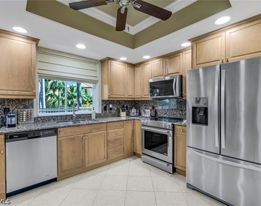 2728 Tiburon Boulevard E - Photo Thumbnail 6