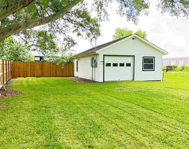 11414 Sralla Road - Photo Thumbnail 3