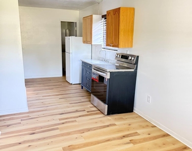 11414 Sralla Road - Photo Thumbnail 12