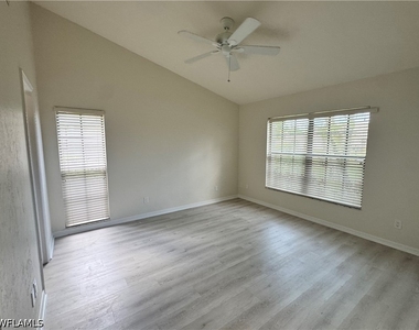 1351 Park Lake Drive - Photo Thumbnail 15
