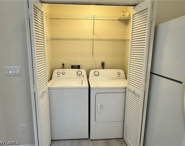 1351 Park Lake Drive - Photo Thumbnail 16