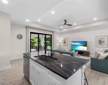 2547 Storter Avenue - Photo Thumbnail 16