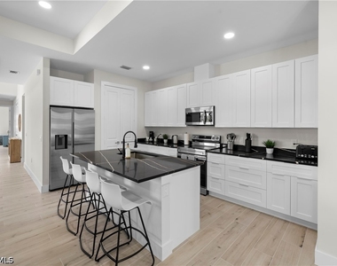 2547 Storter Avenue - Photo Thumbnail 12