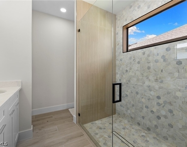 2547 Storter Avenue - Photo Thumbnail 25
