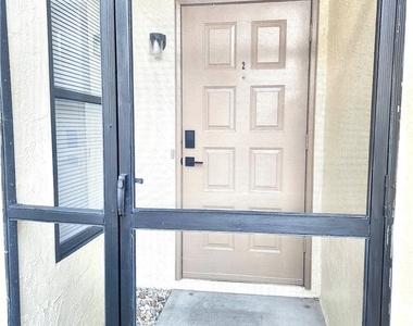 15075 Parkside Drive - Photo Thumbnail 7