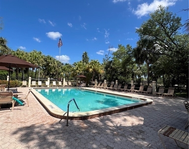 15075 Parkside Drive - Photo Thumbnail 15