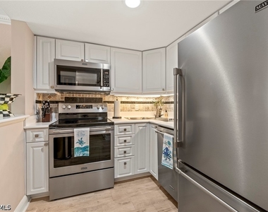 950 7th Avenue S - Photo Thumbnail 7