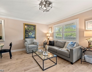 950 7th Avenue S - Photo Thumbnail 5