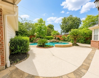 12506 Aliso Bend Lane - Photo Thumbnail 23