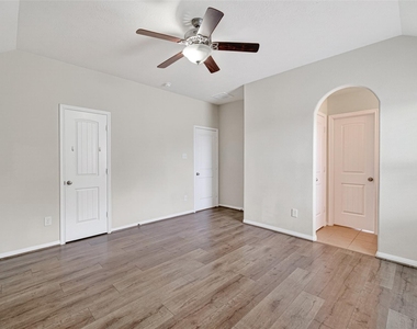 25018 Diamond Ranch Dr - Photo Thumbnail 26