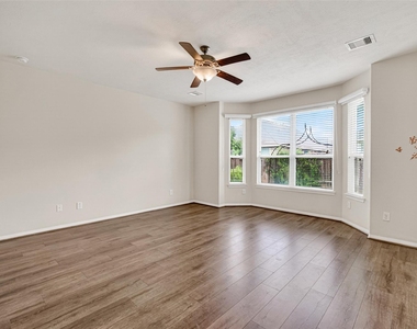 25018 Diamond Ranch Dr - Photo Thumbnail 37