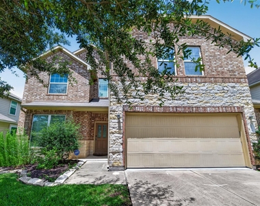 25018 Diamond Ranch Dr - Photo Thumbnail 3