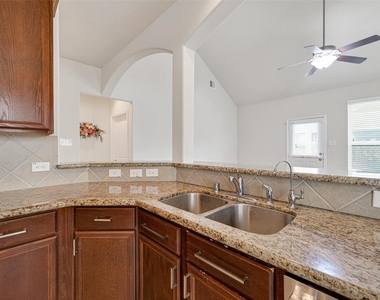 25018 Diamond Ranch Dr - Photo Thumbnail 15