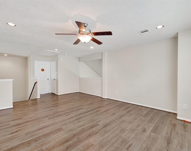 25018 Diamond Ranch Dr - Photo Thumbnail 21