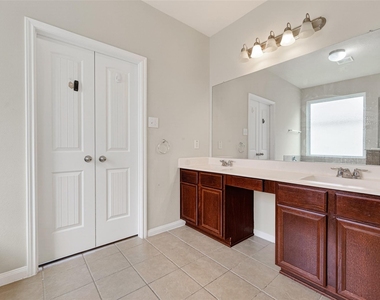 25018 Diamond Ranch Dr - Photo Thumbnail 41
