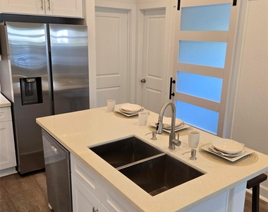 16710 Timberglen - Photo Thumbnail 4