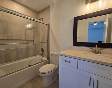 16710 Timberglen - Photo Thumbnail 21