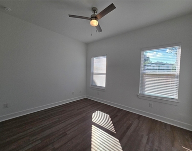 16710 Timberglen - Photo Thumbnail 10