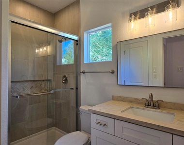16710 Timberglen - Photo Thumbnail 12