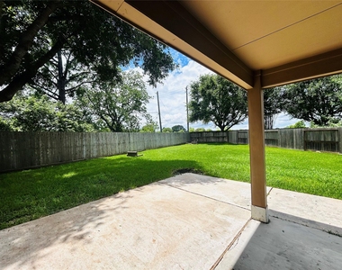 2306 Emerald Stone Court - Photo Thumbnail 18