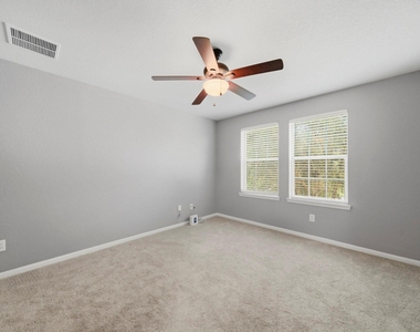 2306 Emerald Stone Court - Photo Thumbnail 12