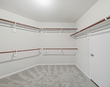2306 Emerald Stone Court - Photo Thumbnail 11