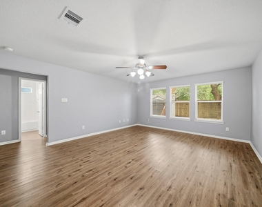 2306 Emerald Stone Court - Photo Thumbnail 5