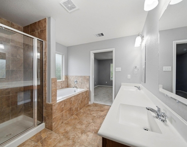 2306 Emerald Stone Court - Photo Thumbnail 10