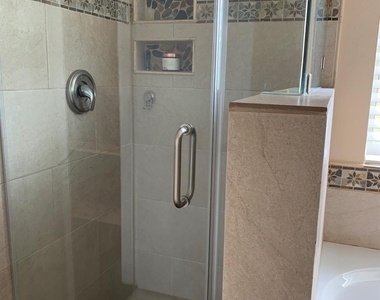 205 Mammoth Springs Lane - Photo Thumbnail 6