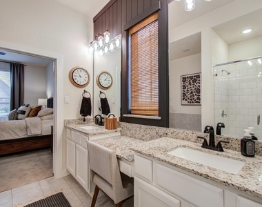 7111 Pondhawk Drive - Photo Thumbnail 18