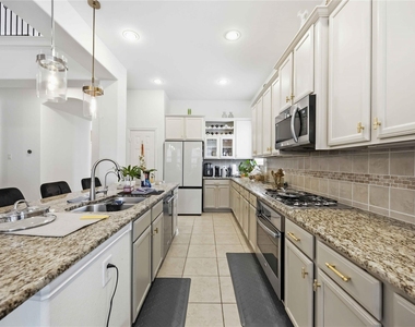 29011 Pinnacle Ridge Drive - Photo Thumbnail 8