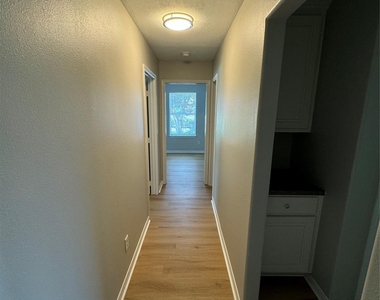 16324 Sun View - Photo Thumbnail 13