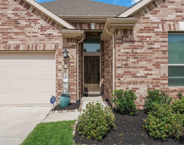 7627 Coral Key Drive - Photo Thumbnail 1